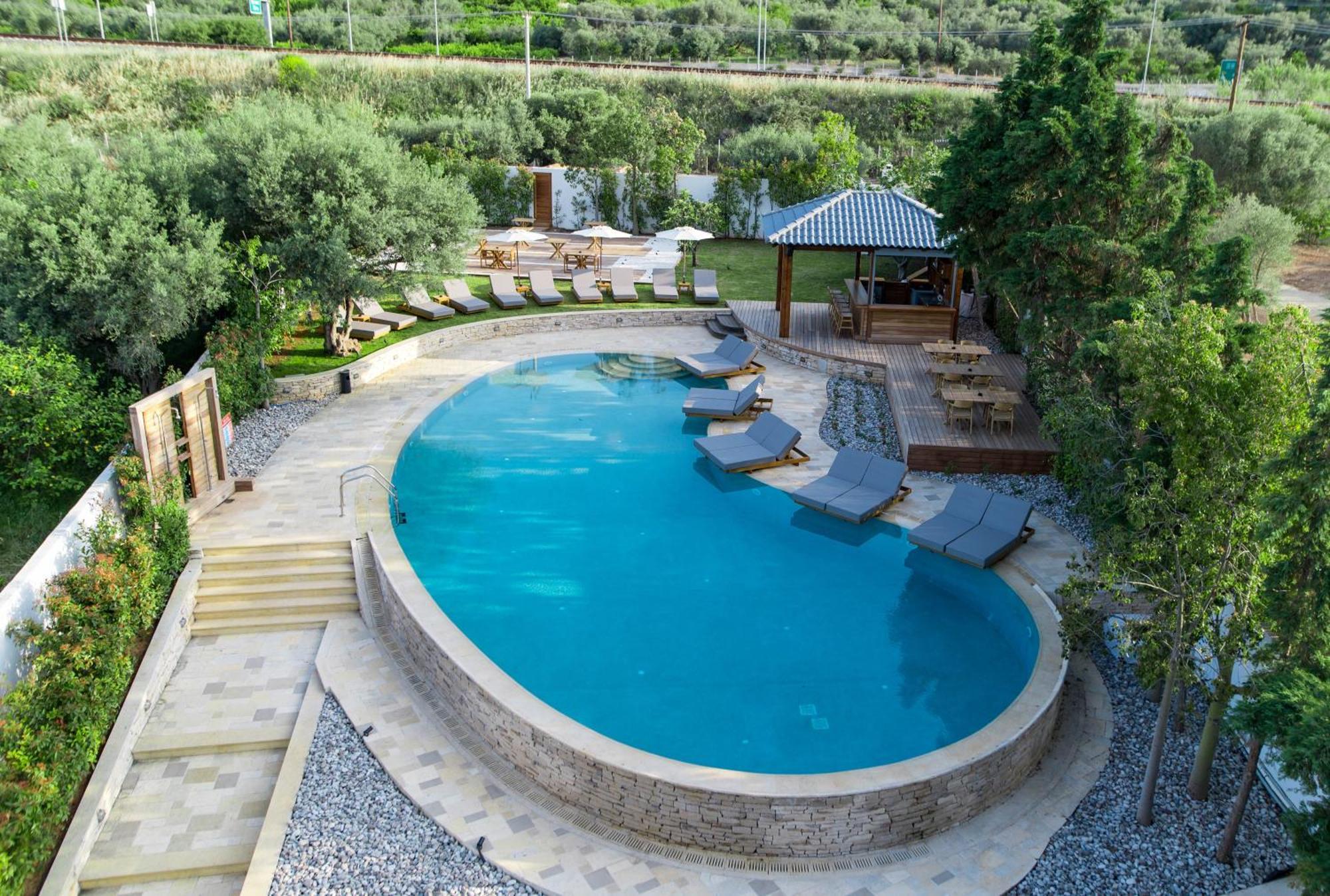 Alissachni Seaside Hotel Derveni Bagian luar foto